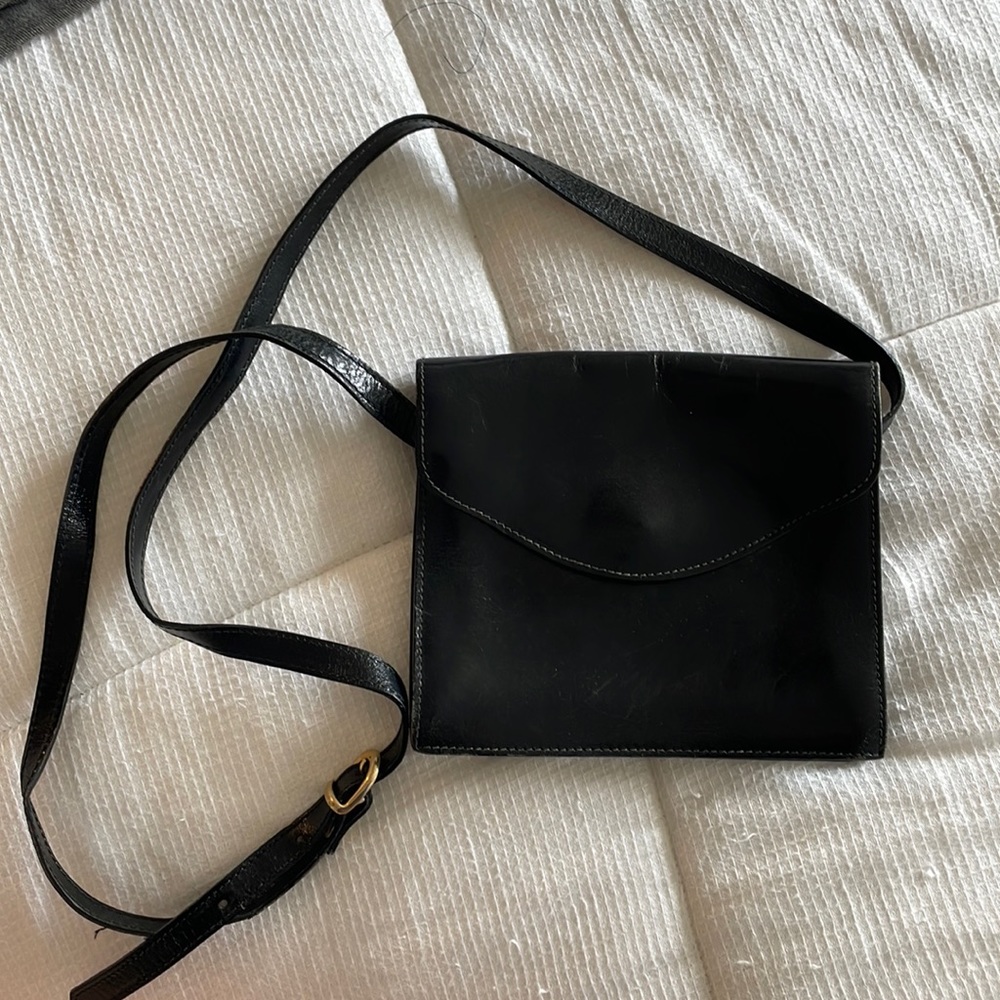 Nine West Black Leather crossbody purse